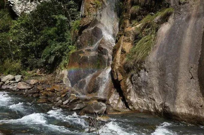 救援水管工
